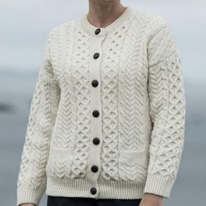 Gaeltarra wool knit grandpa cardigan sz med